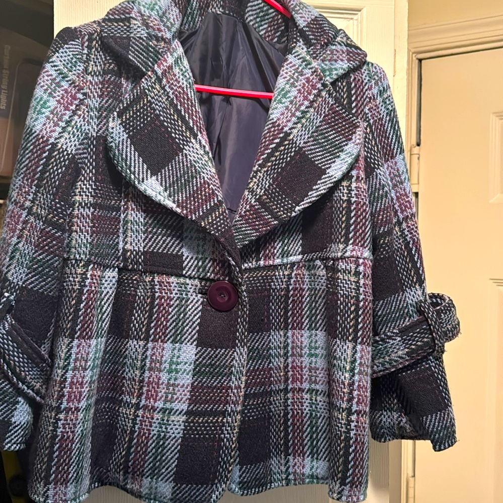 Peplem style Women Coat
Made in China 
Plaid Style: Teal🩵Purple 💜Navy Blue💙